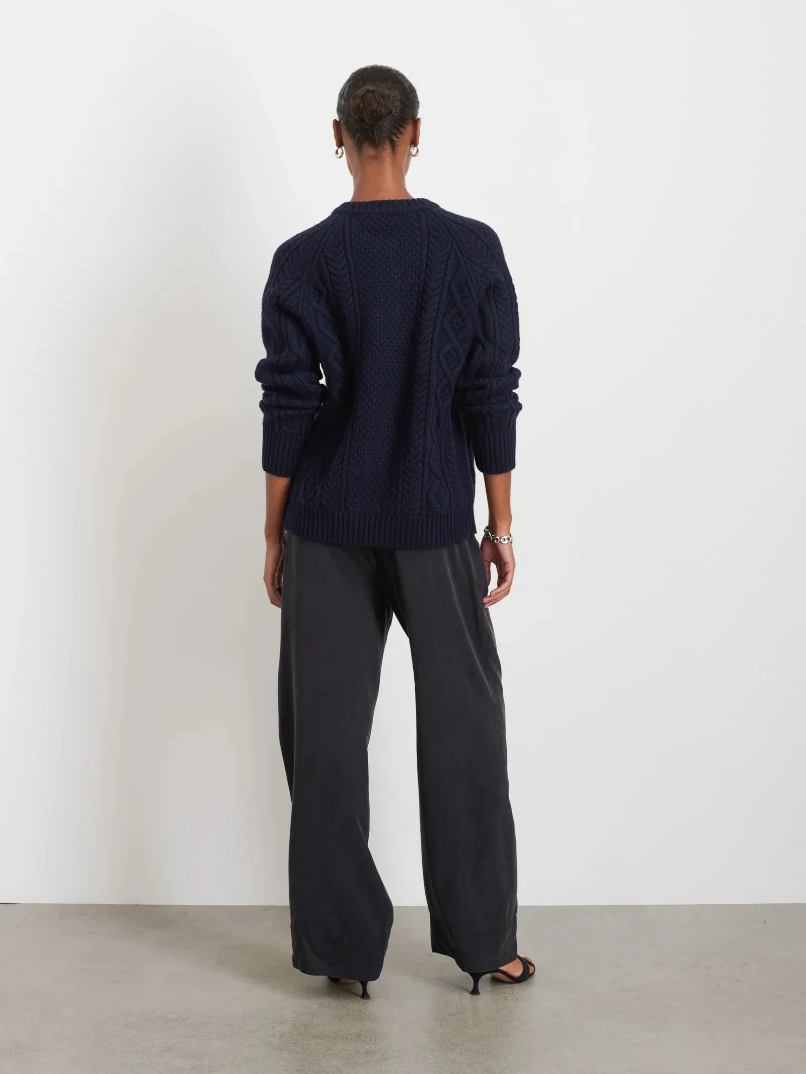 Alex Mill - Riley Pant in Drapey Twill (Rich Black)