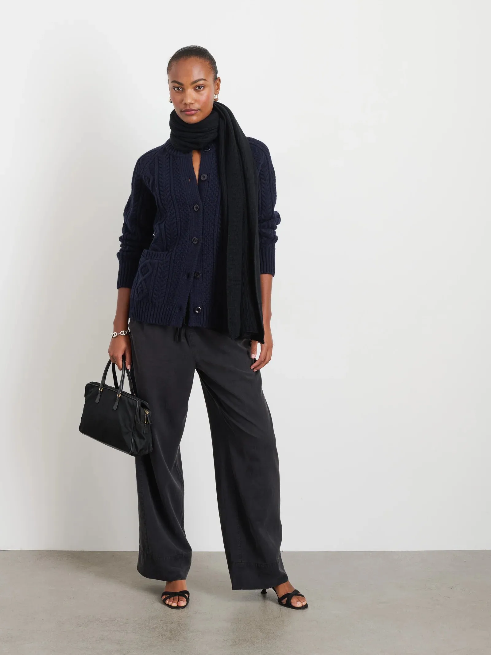 Alex Mill - Riley Pant in Drapey Twill (Rich Black)
