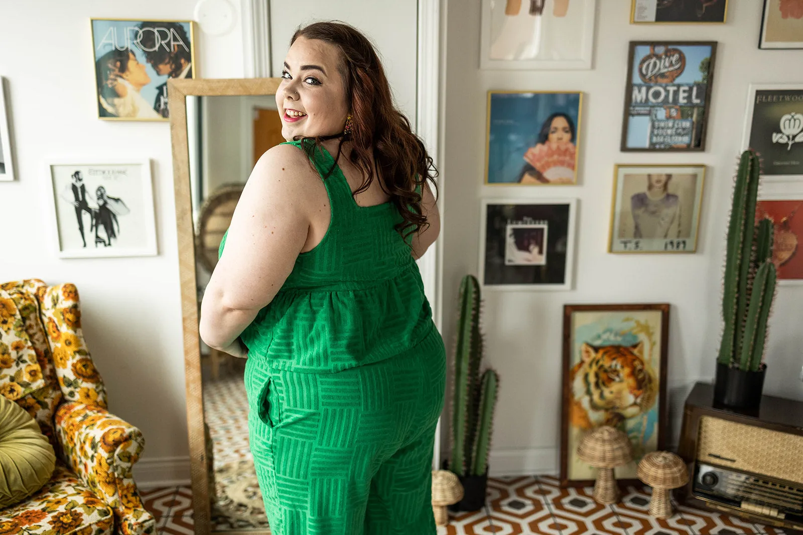 brenna top in kelly green