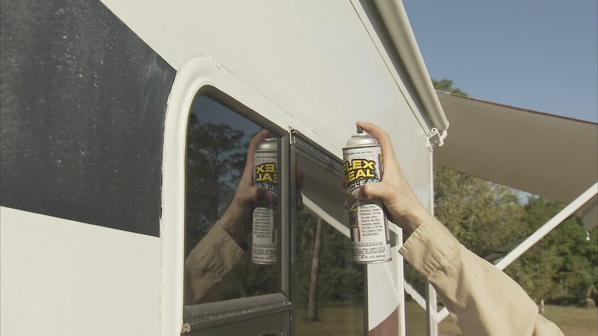 Flex Seal Liquid Rubber Sealant Coating 14 Oz. Spray Paint Clear color(New)