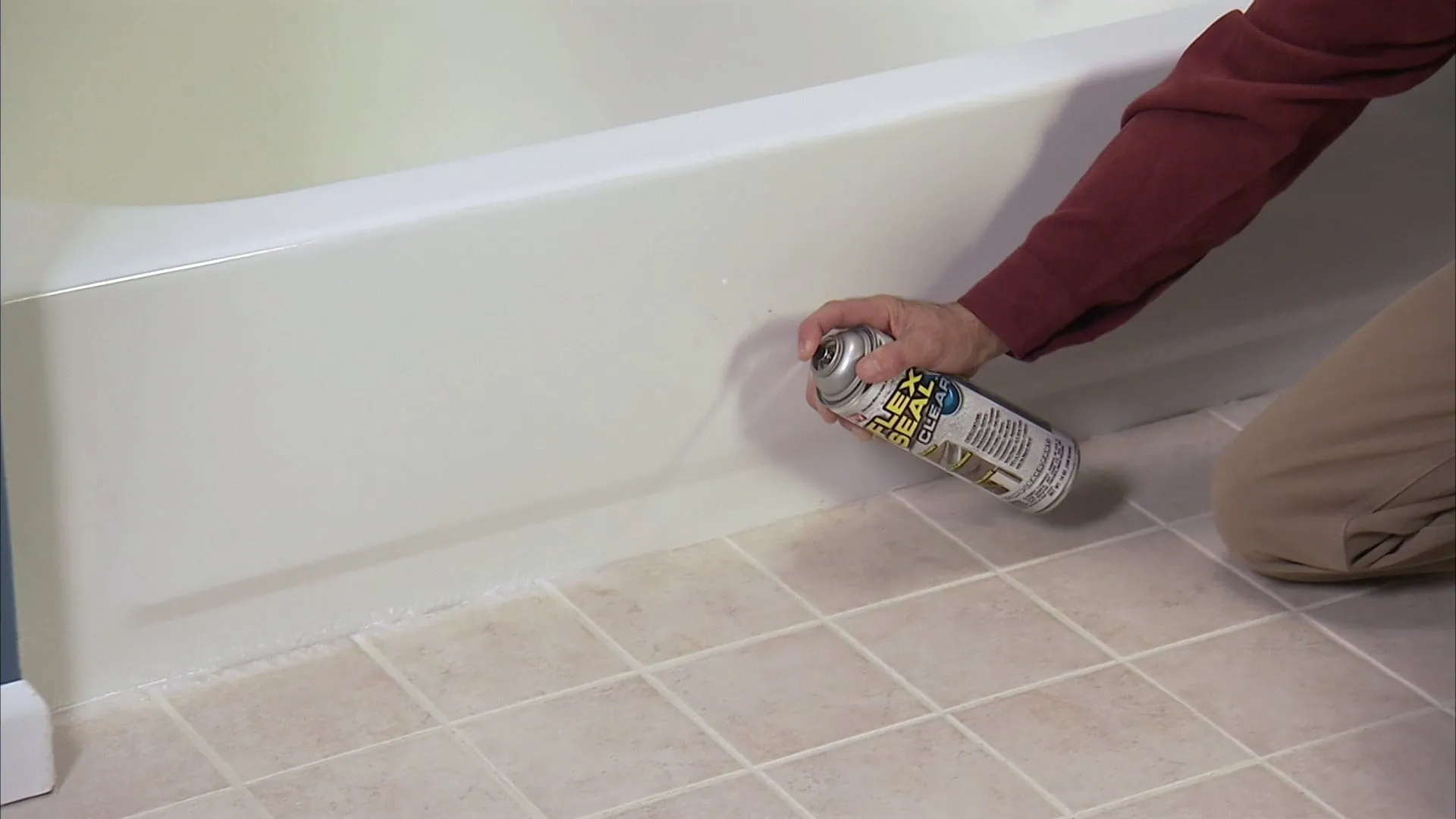 Flex Seal Liquid Rubber Sealant Coating 14 Oz. Spray Paint Clear color(New)