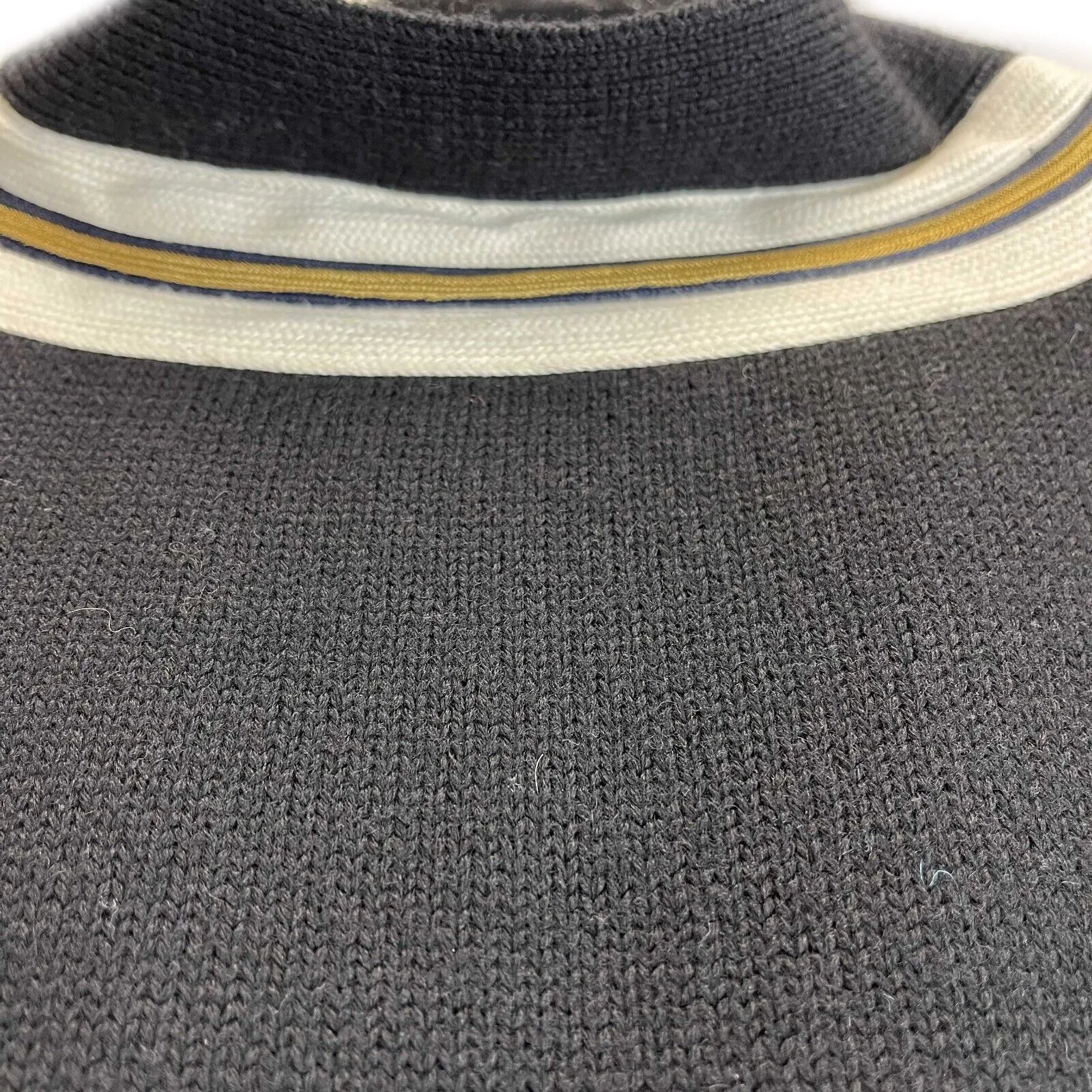 Gucci - Wool Bee Appliqué Black Cardigan - Size label missing