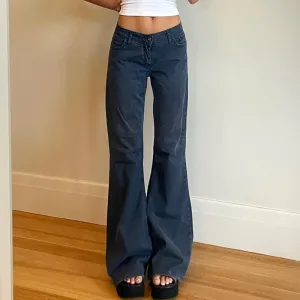 Mila | High-Waisted Jeans | Retro Style | Comfortable Denim