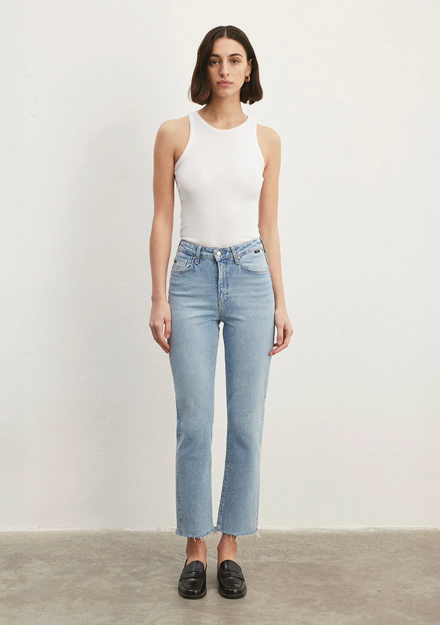 New York Bleach Classic Denim Jean Pants