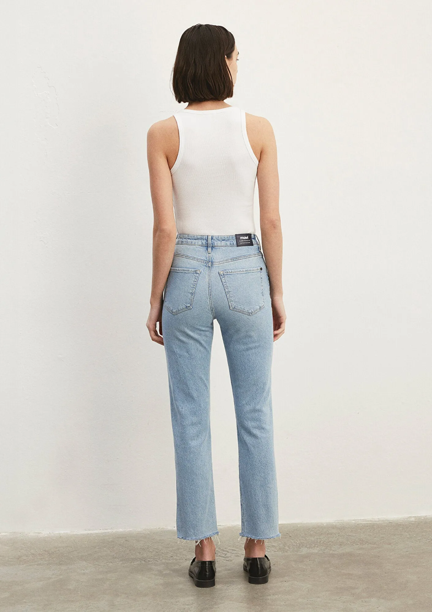 New York Bleach Classic Denim Jean Pants