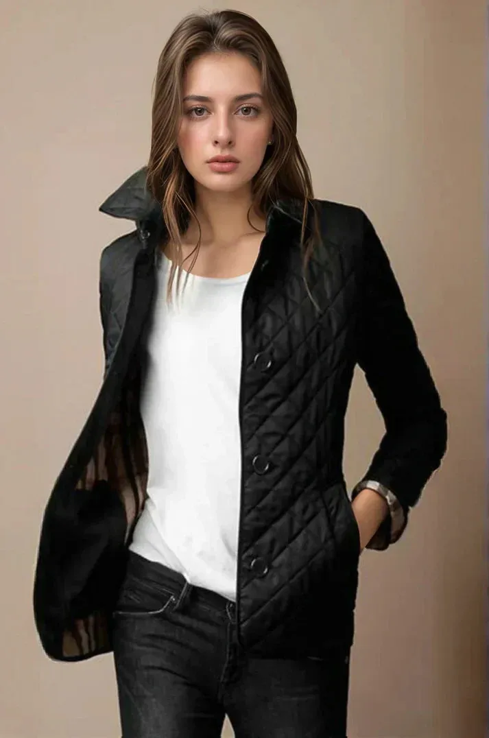 Quilted Women's Lightweight Jacket with Button Closure - Stylish Outerwear for All Seasons