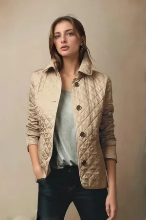 Quilted Women's Lightweight Jacket with Button Closure - Stylish Outerwear for All Seasons