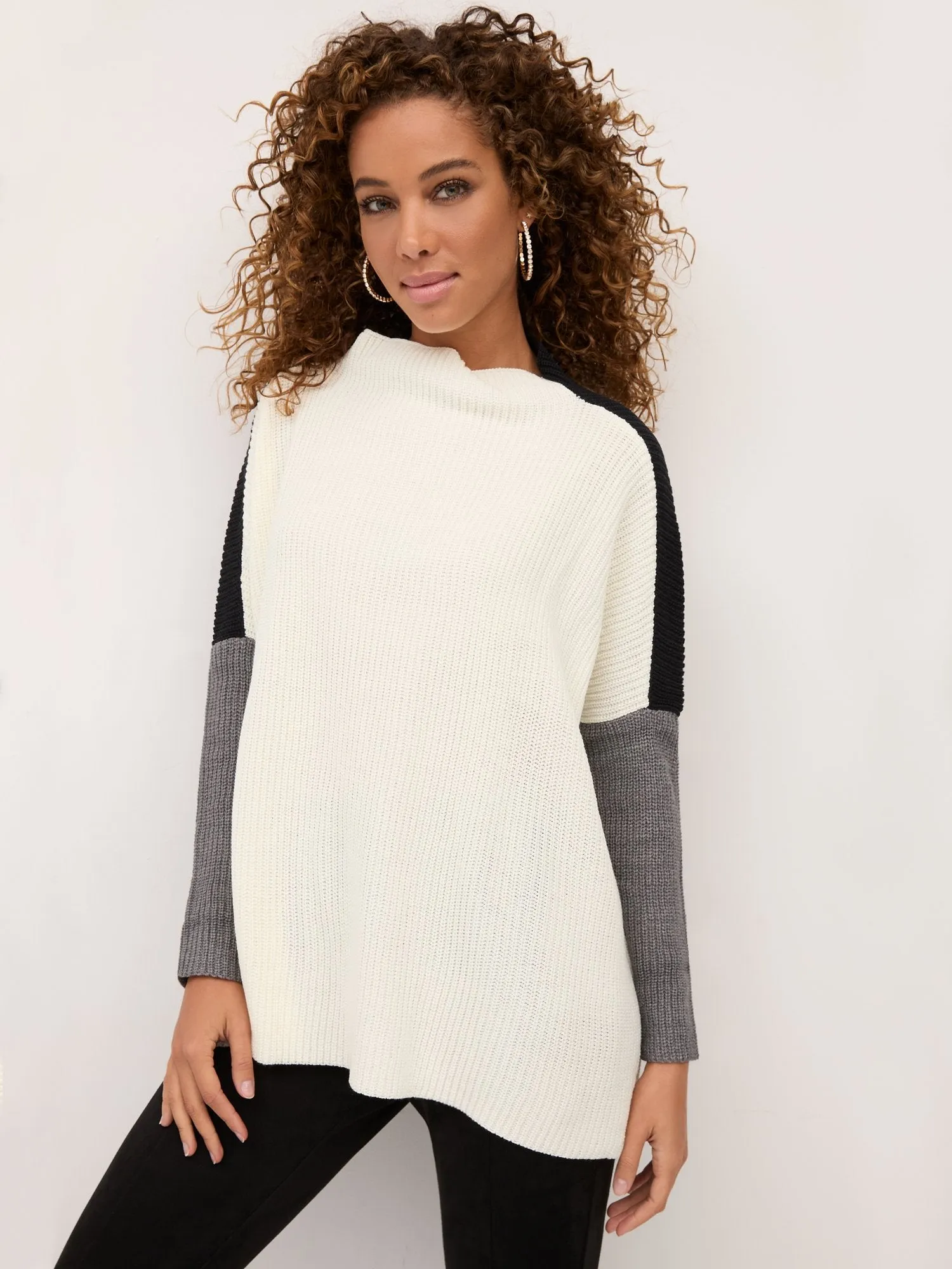 Relaxed-Fit Colorblock Pullover Sweater