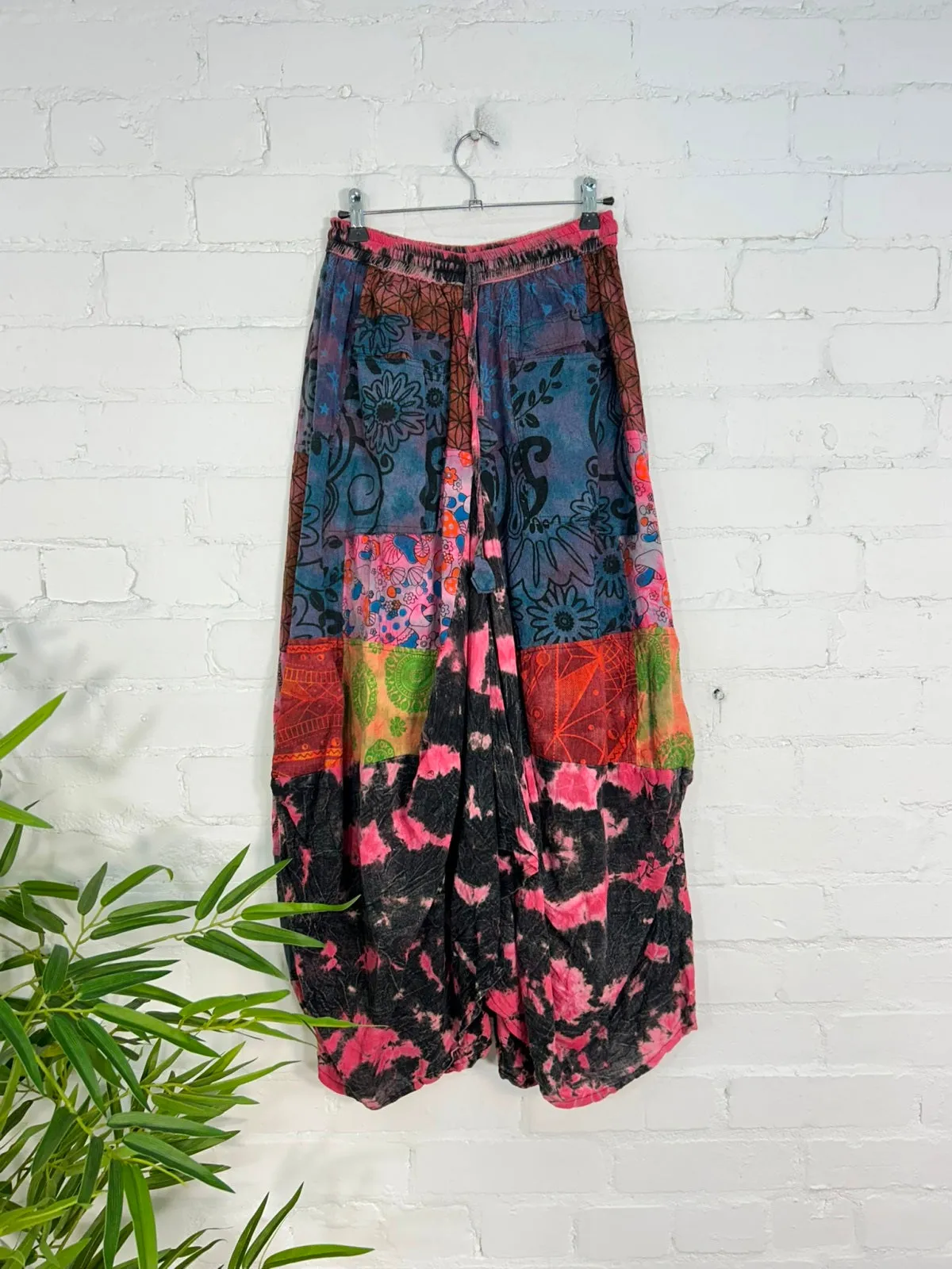Tie Dye & Patch Long Skirt
