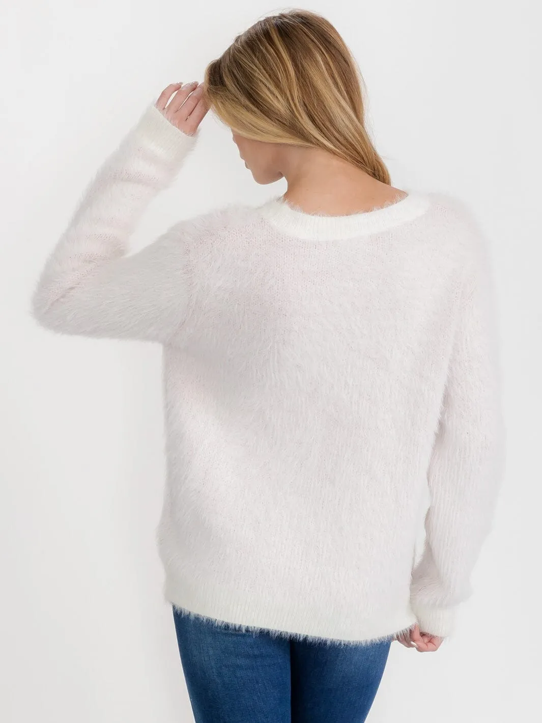 WOMEN'S LONG SLEEVE HEART PRINT FUZZY PULLOVER SWEATER