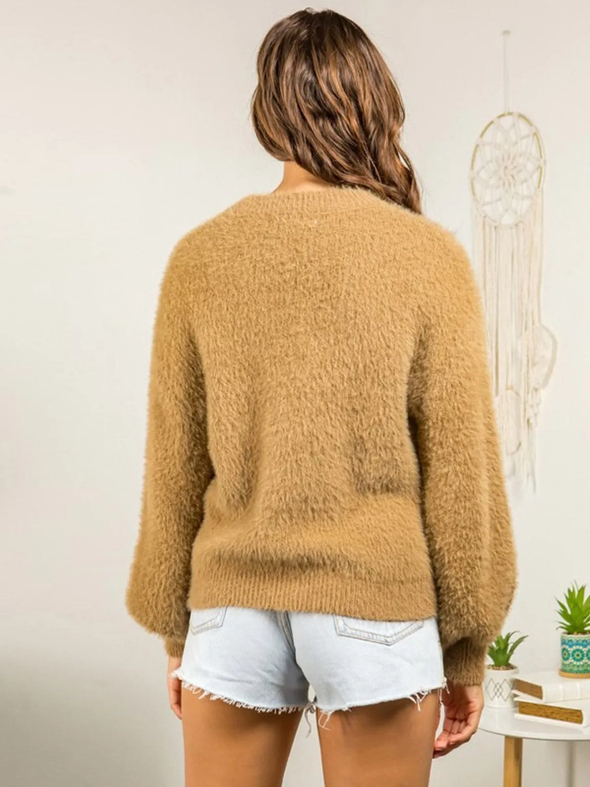 WOMENS LONG SLEEVE PULLOVER FUZZY SWEATER