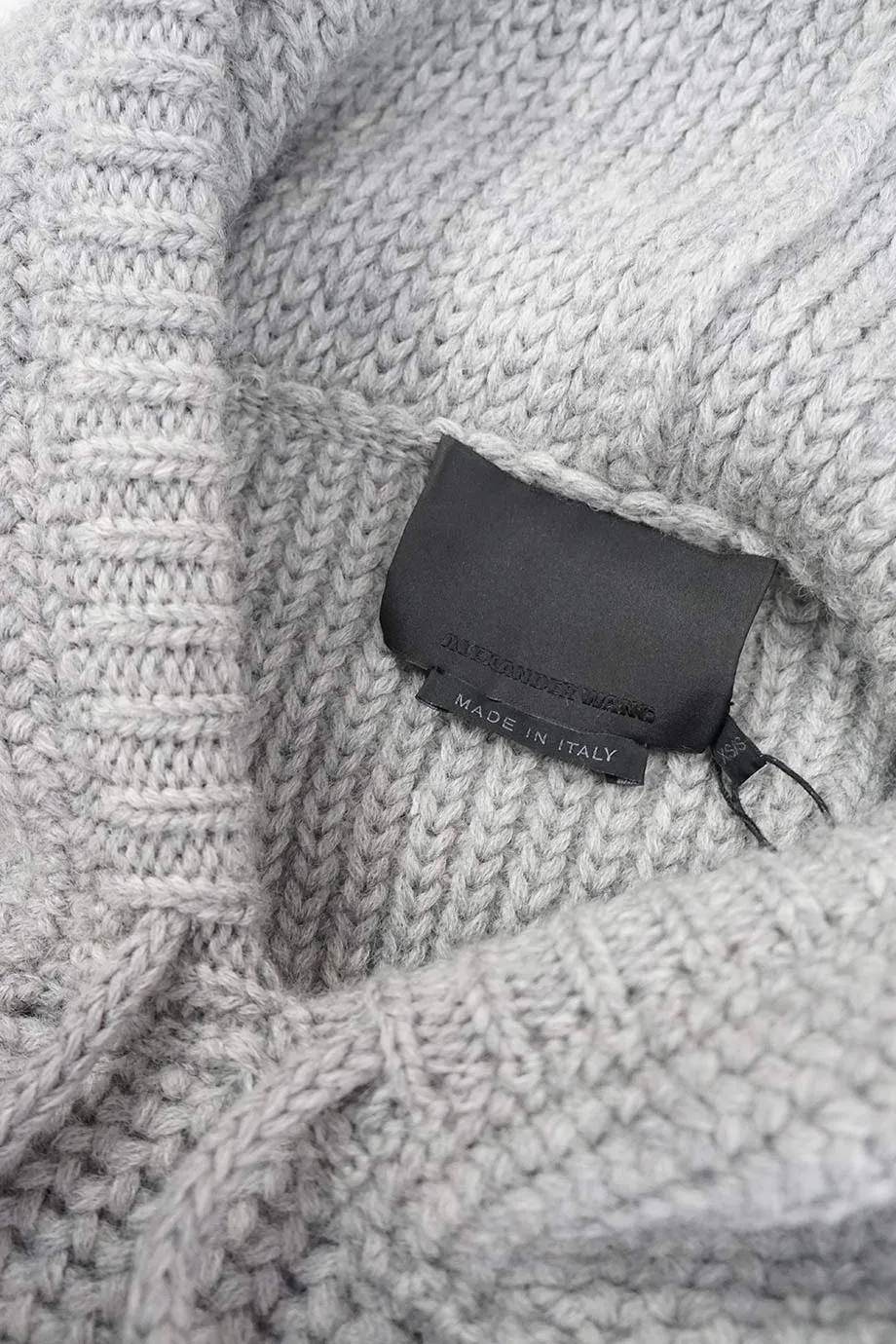 [WW19475] Alexander Wang | Cape