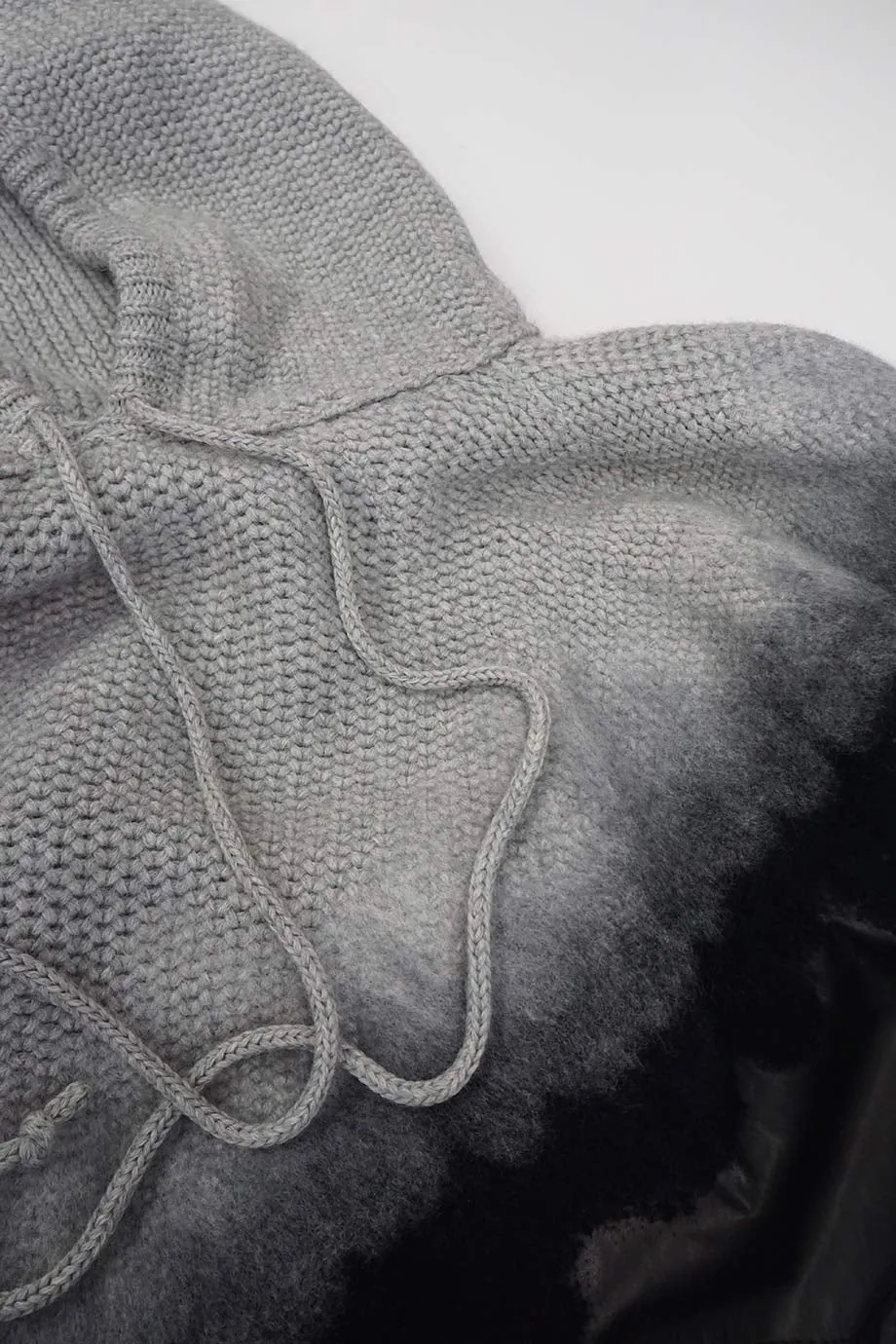 [WW19475] Alexander Wang | Cape